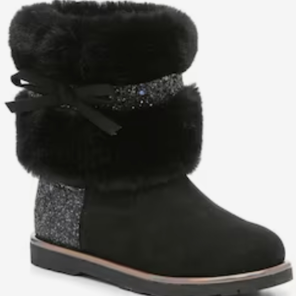 MUST GO! Girls' Winter Cold Weather DSW Snow Boots Size 4 - Picture 1 of 8